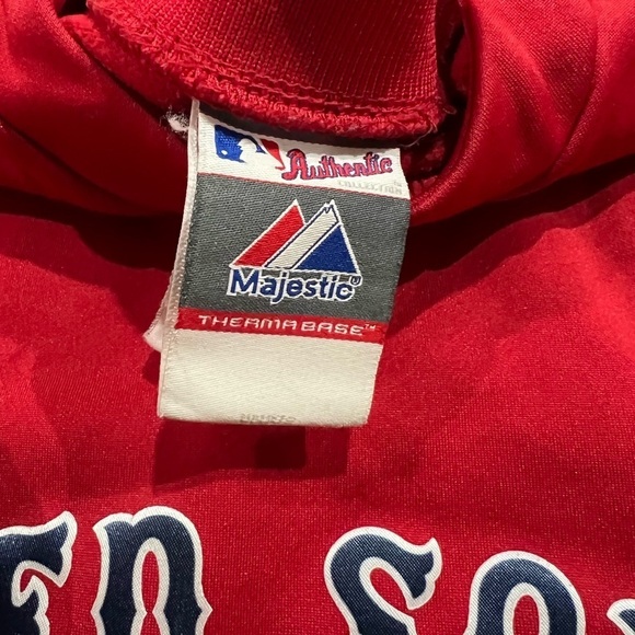 Boston Red Sox Therma Base Majestic Red Pullover Sports Shirt - Picture 8 of 8